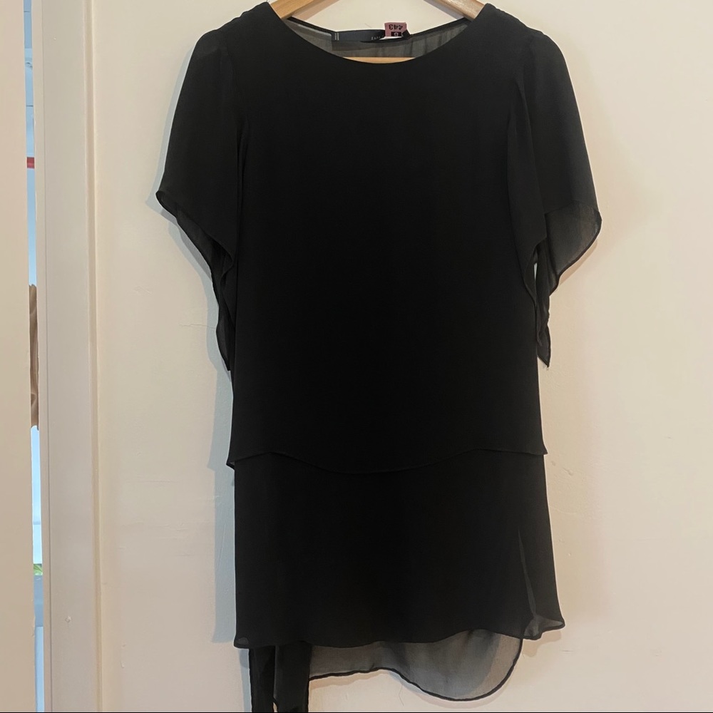 Sateen blouse with open back